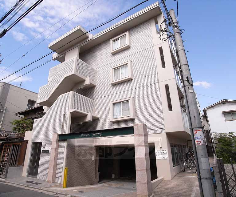京都市伏見区両替町１１丁目のマンションの建物外観