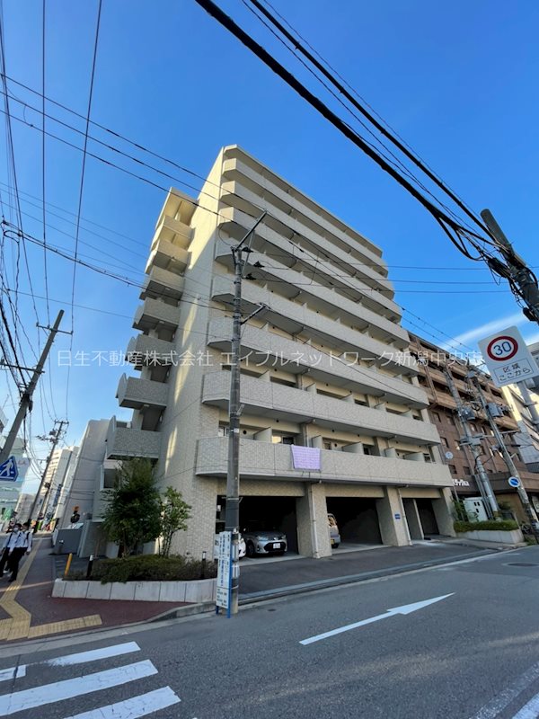 【BUENA東大通の建物外観】