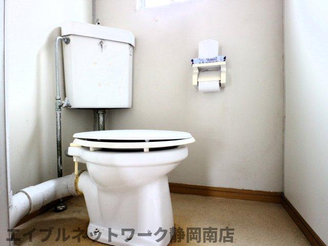 トイレ　落ち着いたトイレです