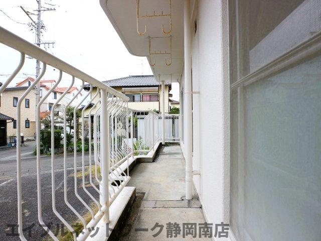 バルコニー　陽当たり良好なバルコニーです