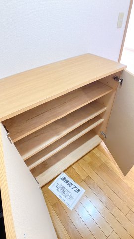 収納　別部屋反転間取のお写真になります。参考にご覧くださいませ。