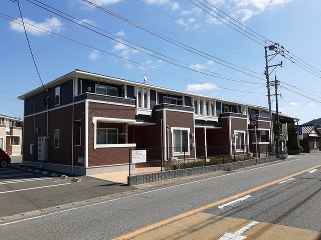 嬉野市嬉野町大字下野のアパートの建物外観