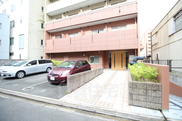 【アーバネックス室町の駐車場】