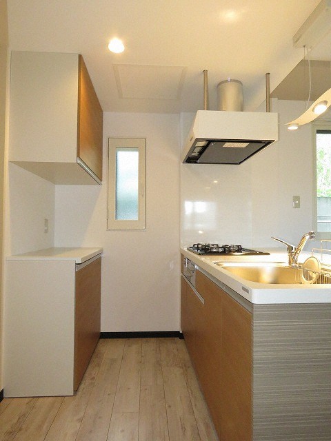 キッチン　人気の対面システムキッチンタイプです！