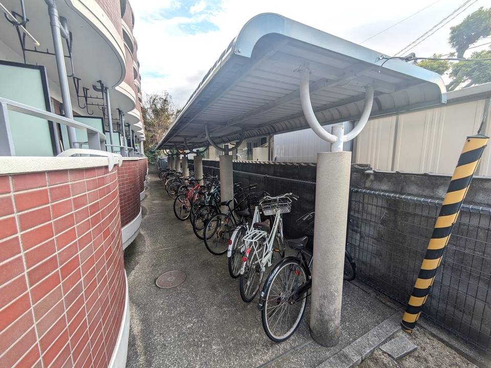 駐車場　駐輪場