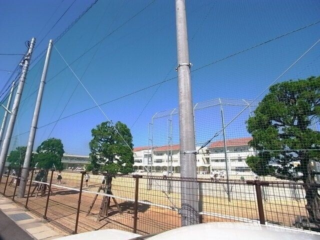 小学校　倉敷南小学校（小学校）まで778m