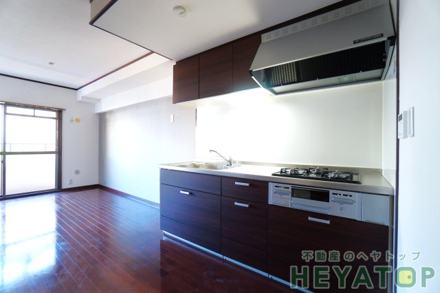 キッチン　毎日のお料理が楽しくなるシステムキッチン完備