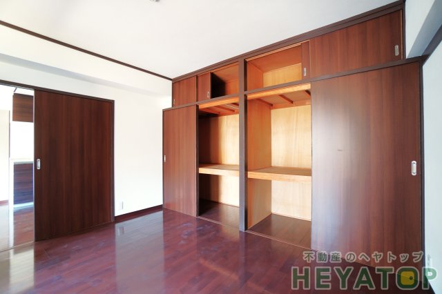 収納　洋室の収納