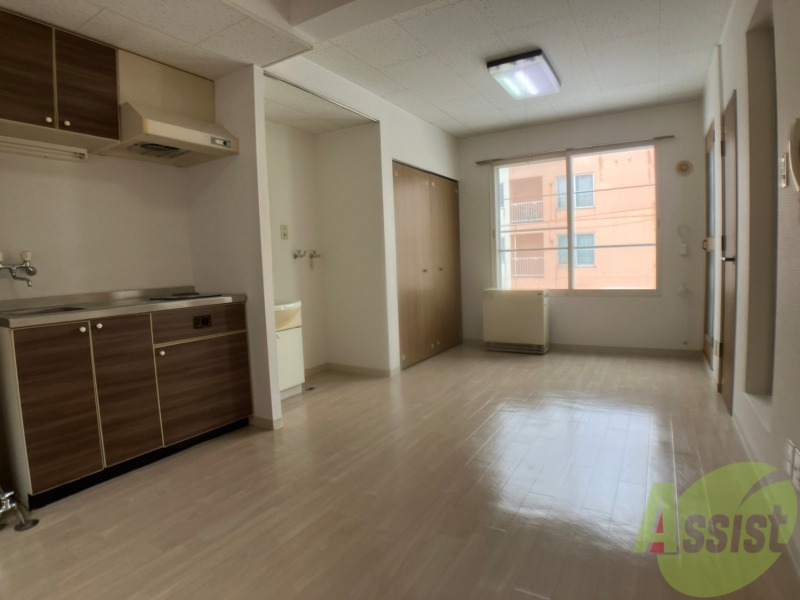 居室・リビング　明るいお部屋は気持ちよく過ごせそうですね。