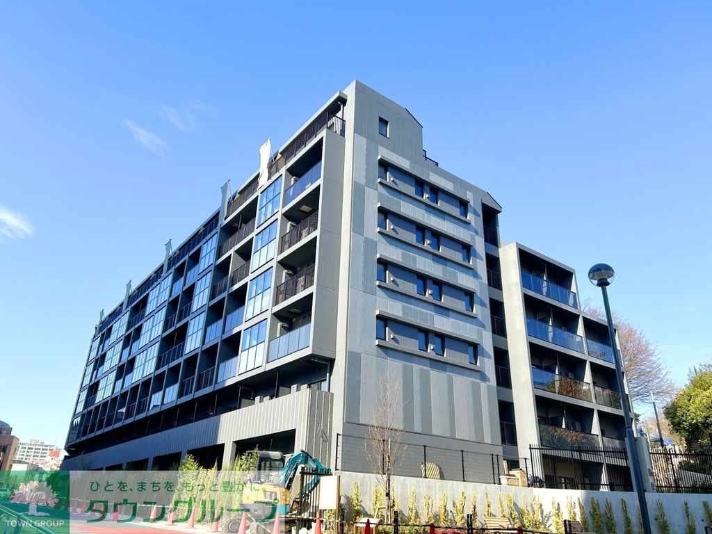 目黒区大橋のマンションの建物外観