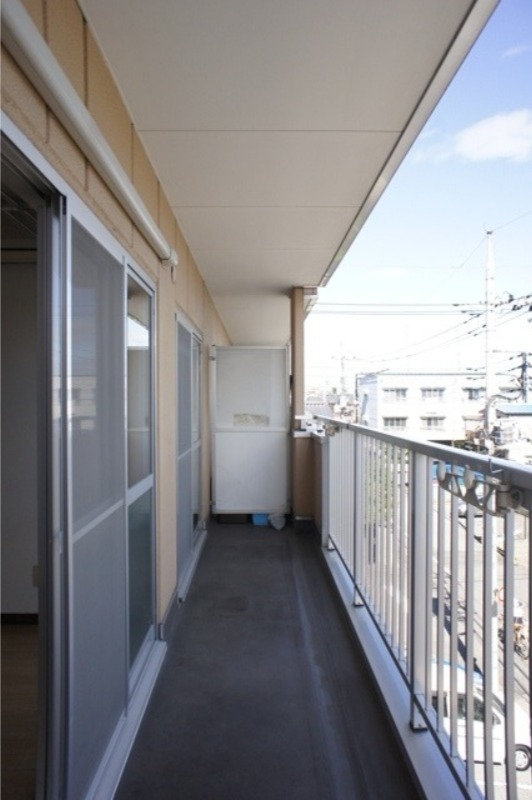 バルコニー　図面と現状に相違がある場合には現状を優先