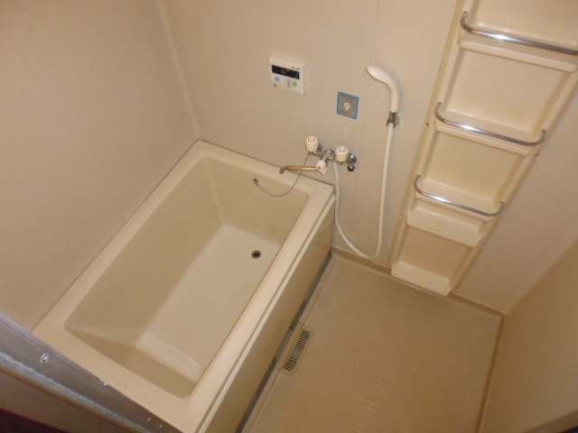 バス・シャワールーム　ゆったりとお寛ぎ頂けます。