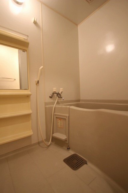 バス・シャワールーム　別号室の写真です。