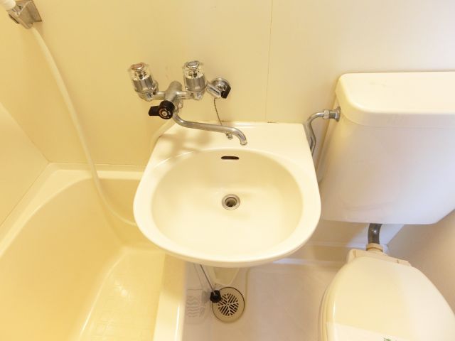 洗面設備　同物件別部屋イメージ写真