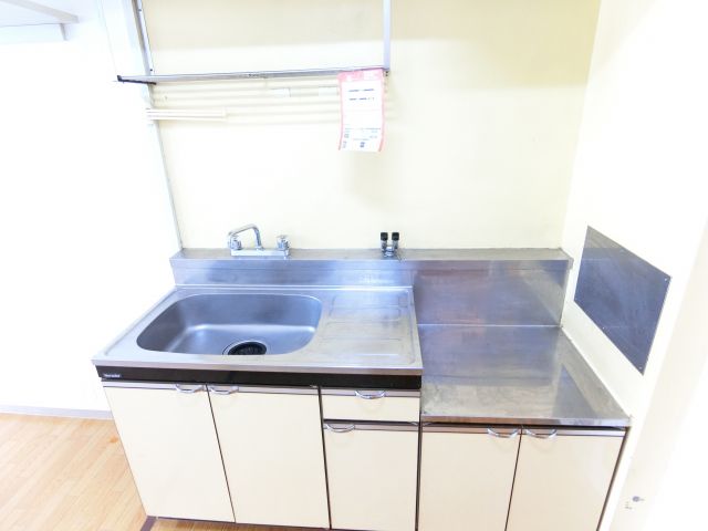 キッチン　同物件別部屋イメージ写真