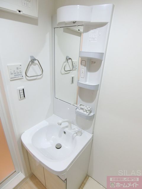 洗面設備　同仕様