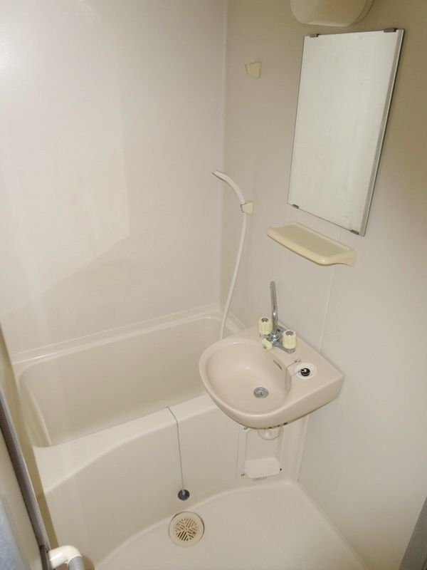 バス・シャワールーム　バス