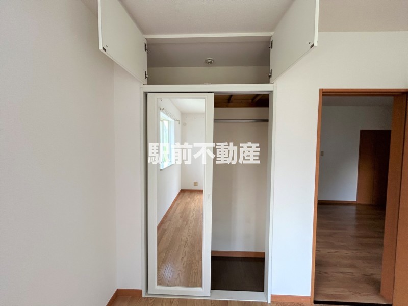 その他設備　ミラー付クローゼットです☆