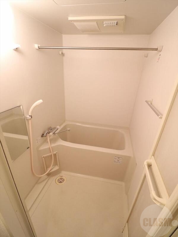 バス・シャワールーム　浴室乾燥機能付き