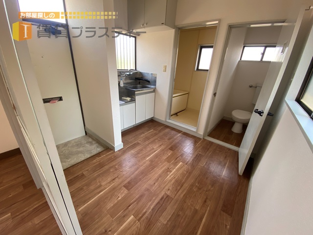 居室・リビング　お料理とお食事のスペース