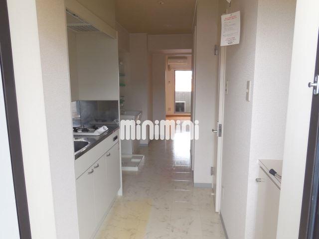 玄関　きれいなキッチンスペース