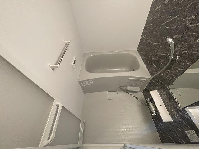 バス・シャワールーム　浴室