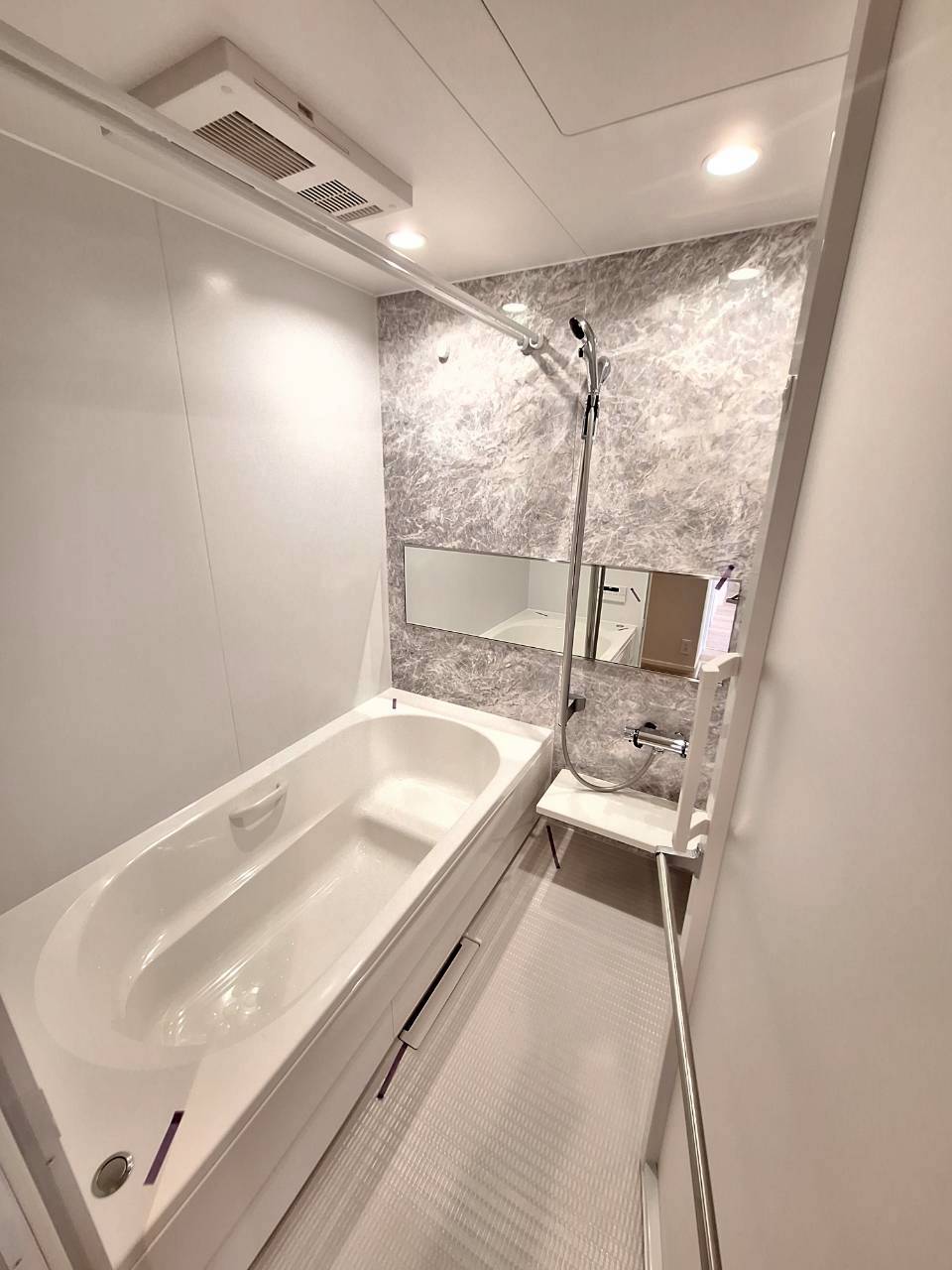 居室・リビング　同仕様フローリング