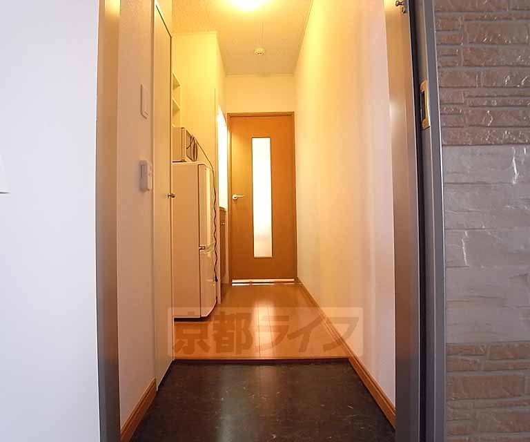 その他部屋・スペース　スッキリとした廊下です。