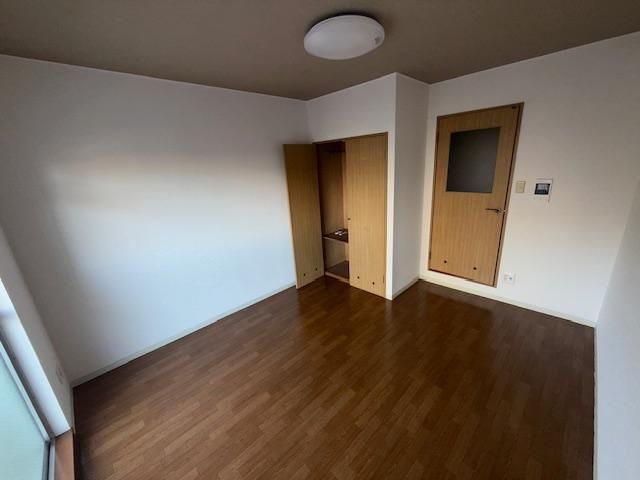 居室・リビング　居間です