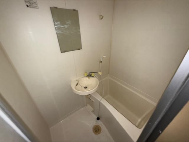 バス・シャワールーム　きれいなお風呂です