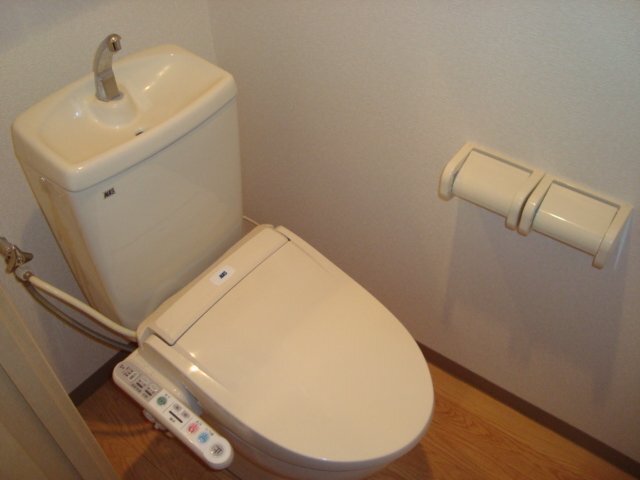 トイレ　ＷＣ（シャワー付トイレ）