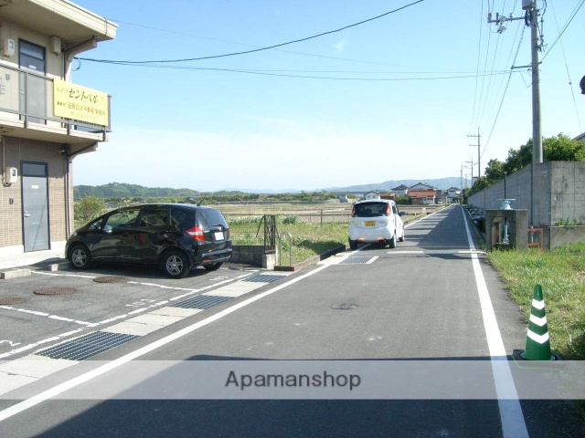 その他　前面道路（その他）まで10m