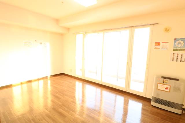 居室・リビング　明るいリビング♪