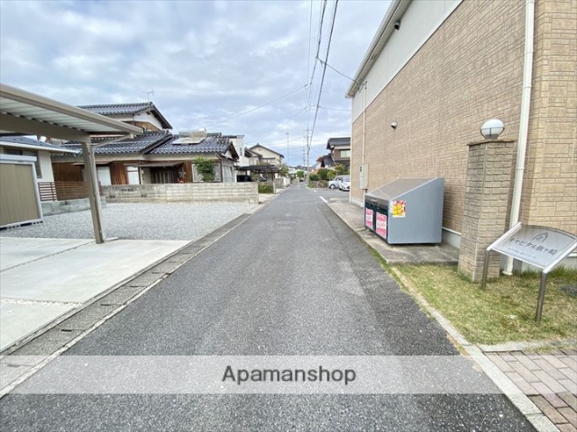 その他　前面道路（その他）まで0m