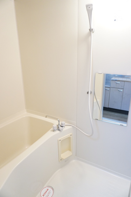 バス・シャワールーム　バスルーム