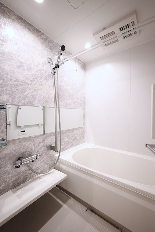 バス・シャワールーム