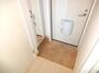玄関　※写真は類似物件です