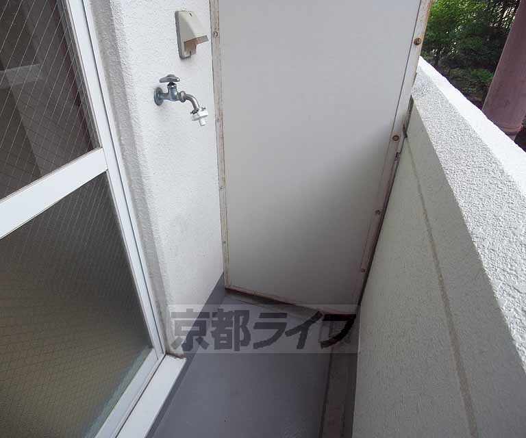 バルコニー　・洗濯機置場