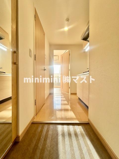 玄関　※別号室参考写真
