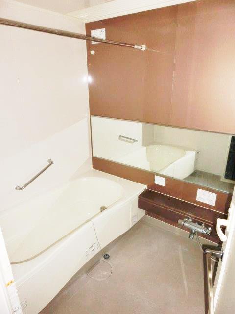 バス・シャワールーム　日々の疲れを癒すお風呂です♪