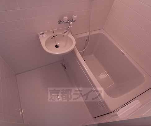 バス・シャワールーム　ゆったりセパレート。