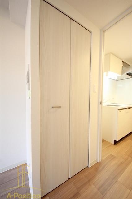 収納　プレサンス梅田北オール