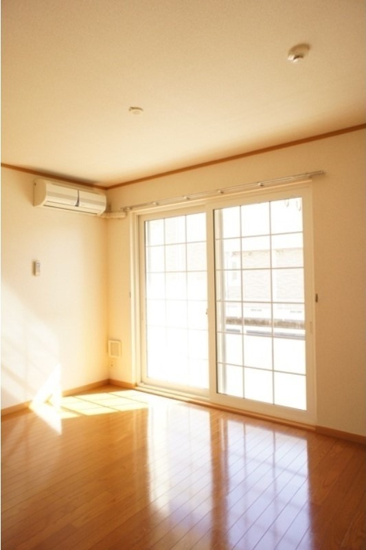 居室・リビング　図面と現状に相違がある場合には現状を優先