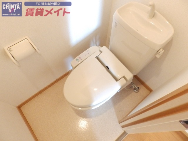トイレ　同タイプの部屋写真です