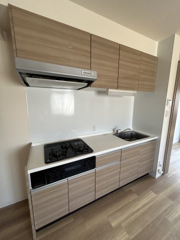 キッチン　※同物件別部屋参考写真