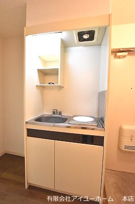 キッチン　☆★　ＩＨクッキングヒーターで安全です…お手入れ簡単♪　★☆