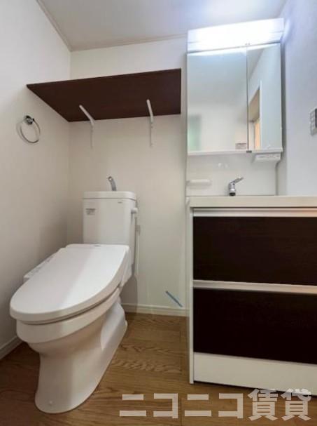 トイレ　別号室イメージの為、現状を優先致します。