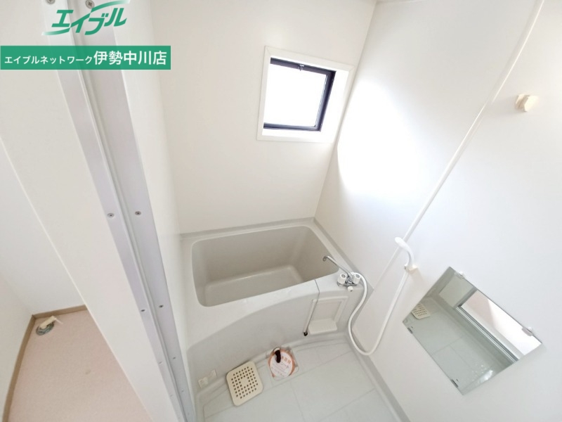 バス・シャワールーム　同型別室のお写真です