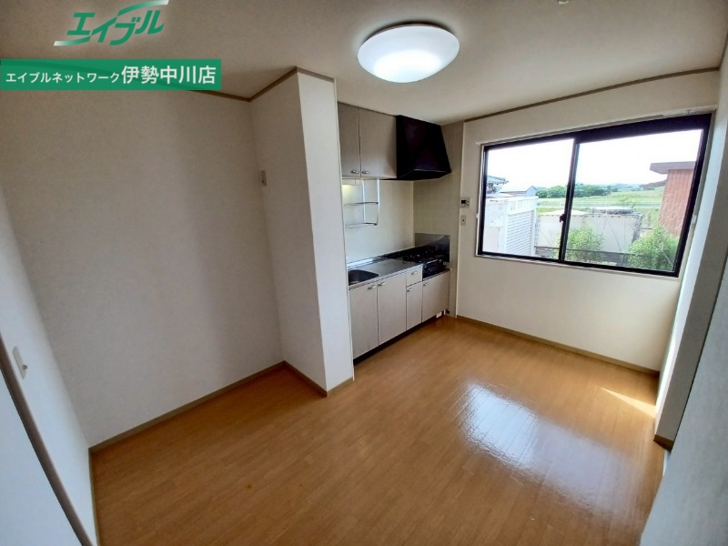 居室・リビング　同型別室のお写真です