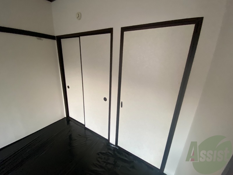 収納　押し入れタイプは奥行きがしっかりあって沢山収納できますね～